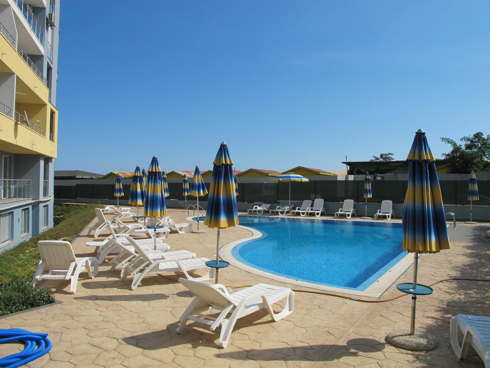 נסבר Apartment Crystal Beach מראה חיצוני תמונה