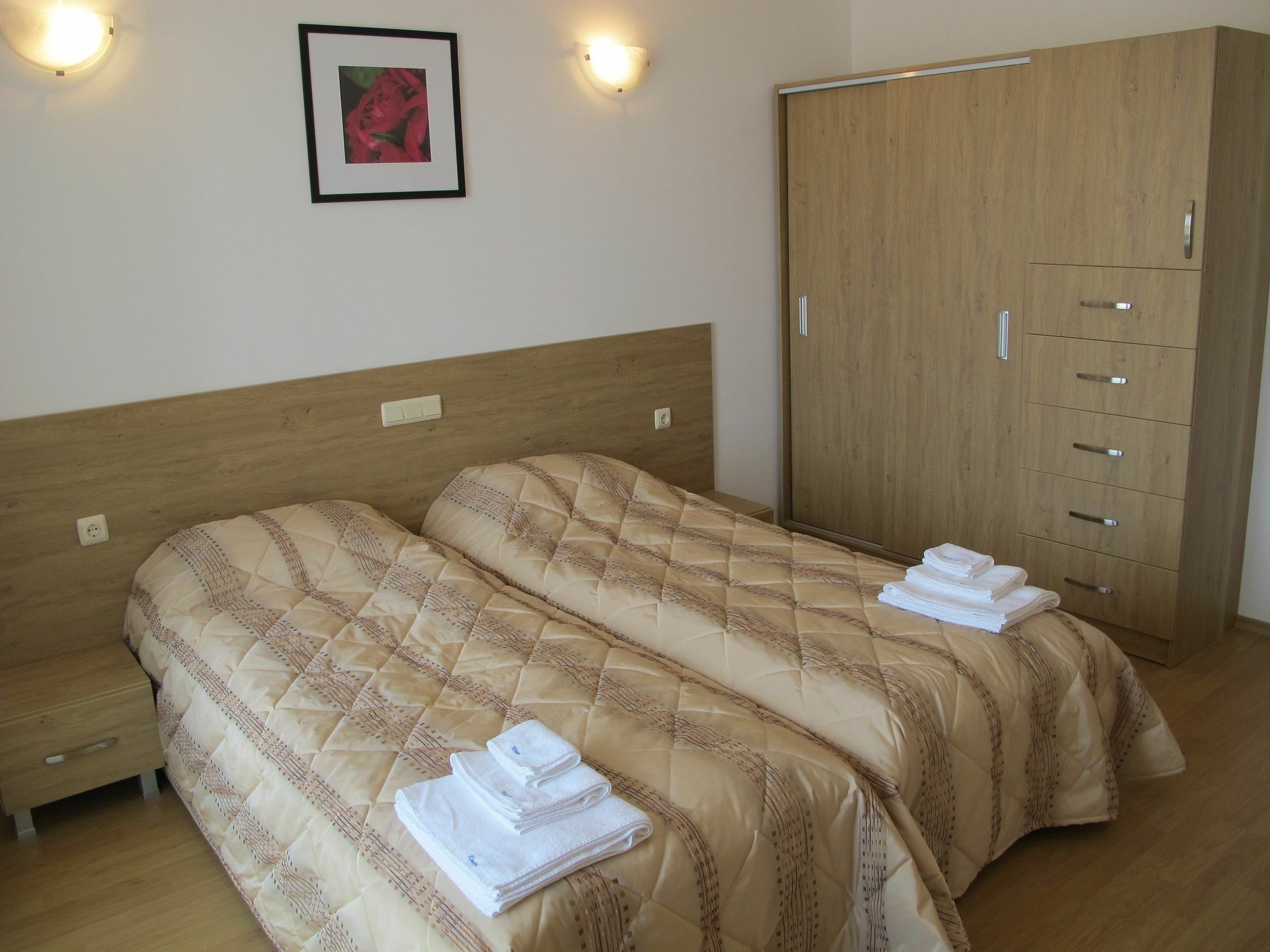 נסבר Apartment Crystal Beach מראה חיצוני תמונה
