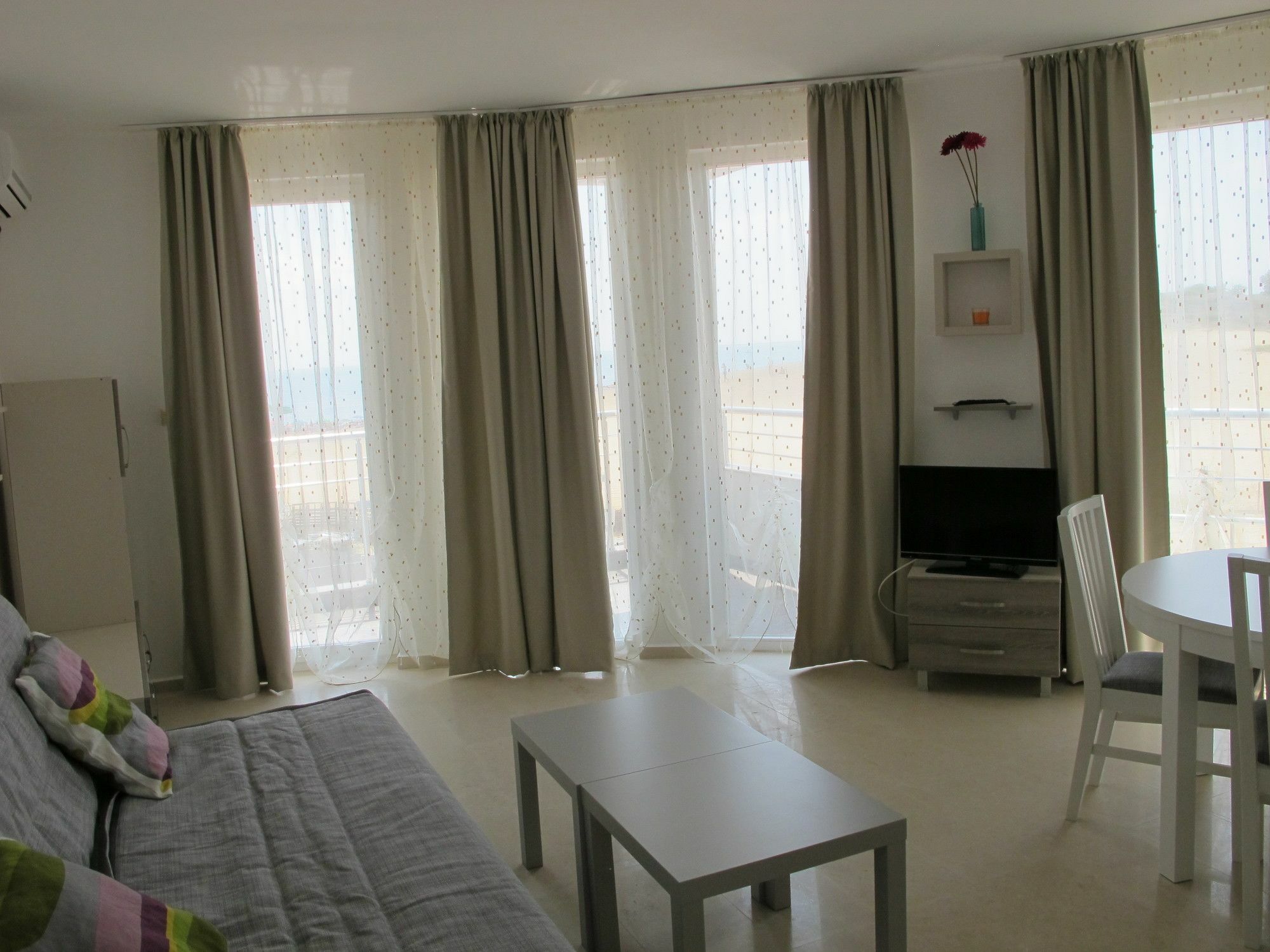 נסבר Apartment Crystal Beach מראה חיצוני תמונה